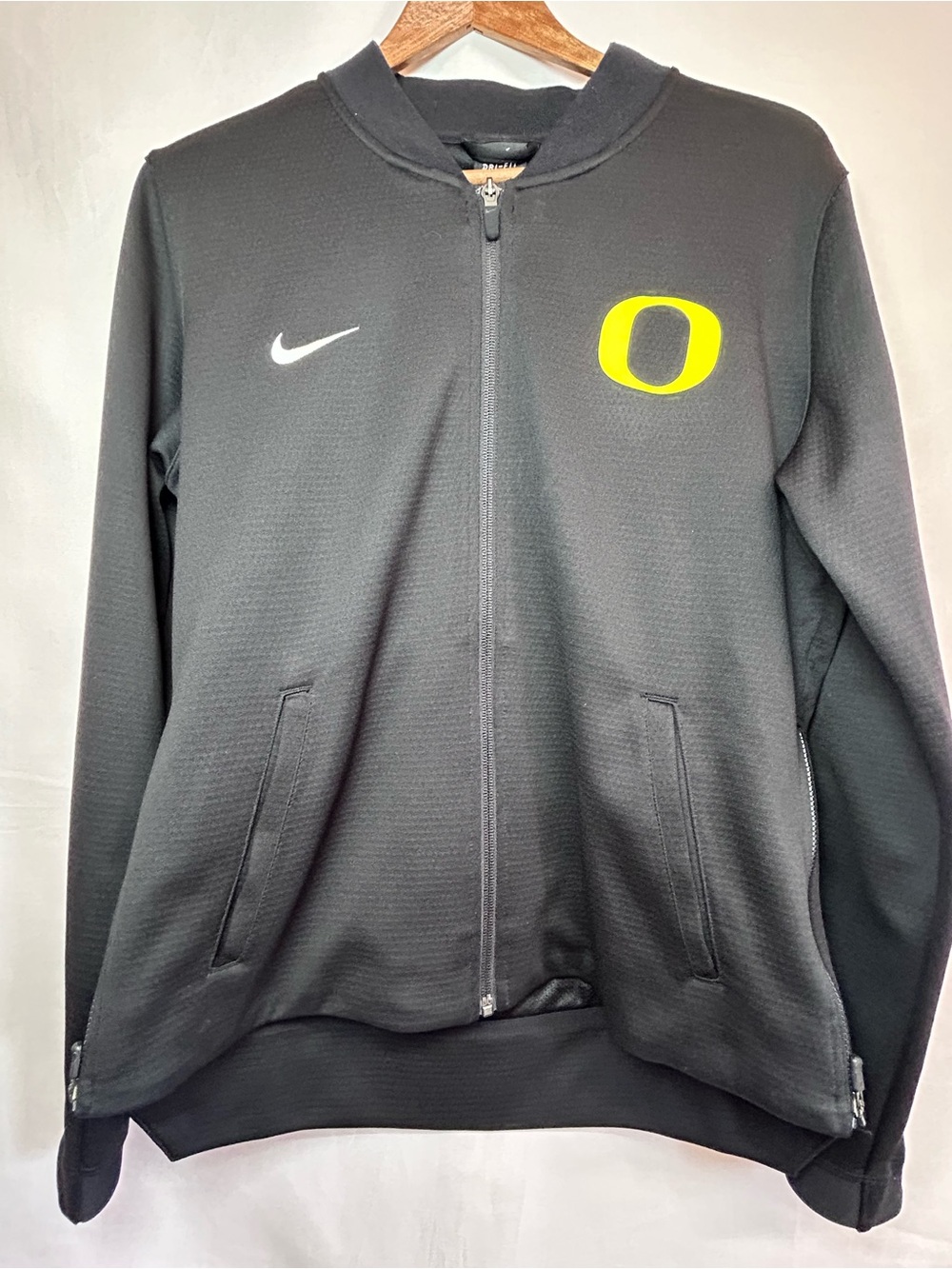 Nike 2018 Oregon Ducks Dri-Fit Full-Zip Jacket with Yellow Oregon O